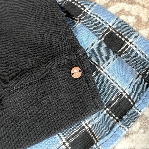 NWOT Pilcro | Anthropologie Contrast Flannel Sweatshirt - Picture 9 of 11